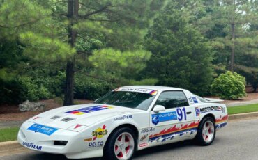 Pontiac-Firebird-trans-am-coupe-1991-White-Gray-16