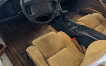 Pontiac-Firebird-trans-am-coupe-1991-White-Tan-23