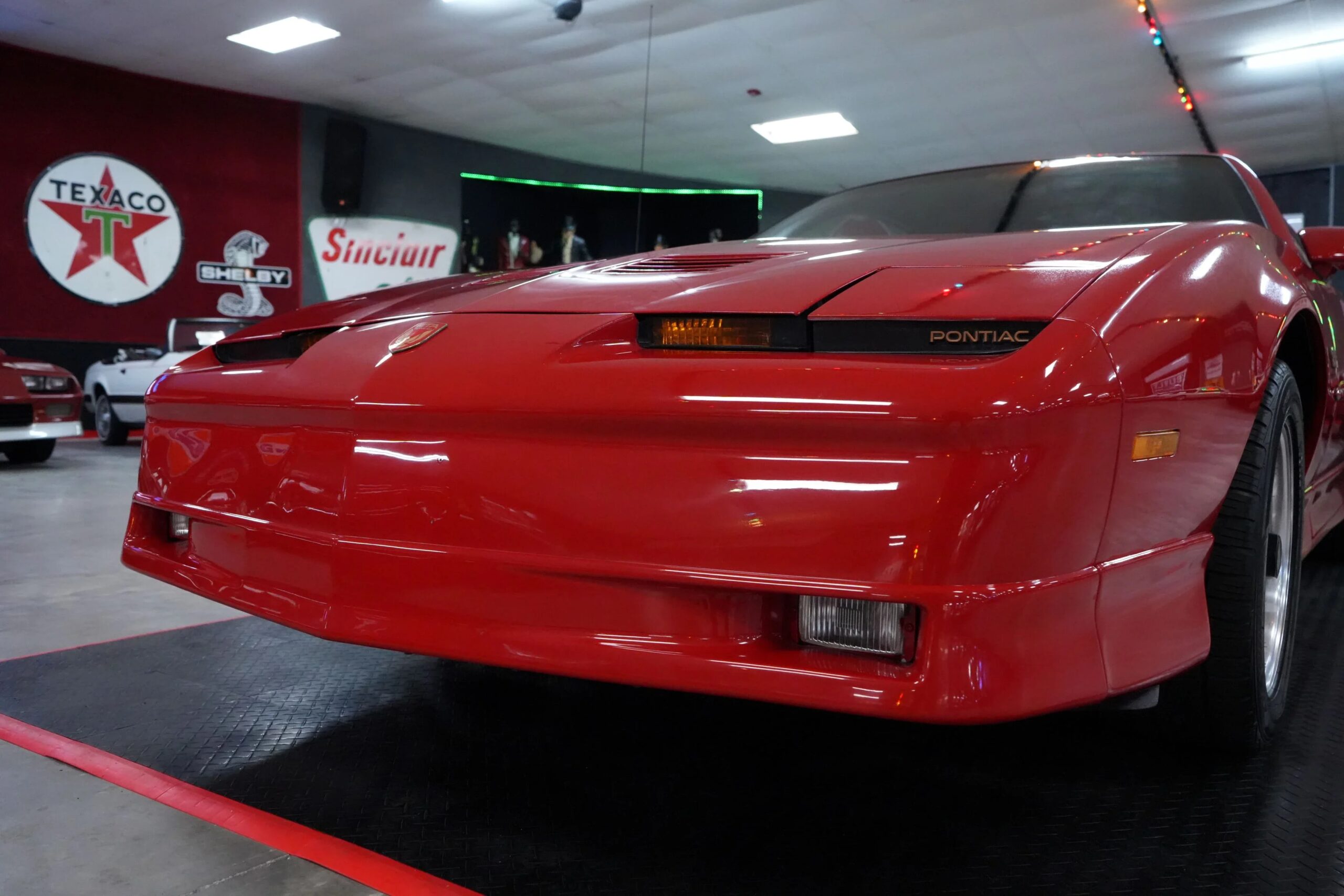 Pontiac-Firebird-trans-am-gta-coupe-1987-Red-Black-1