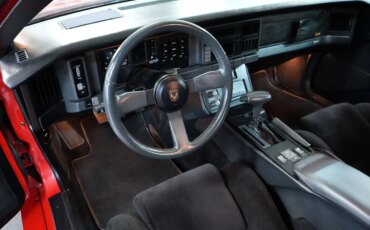 Pontiac-Firebird-trans-am-gta-coupe-1987-Red-Black-7