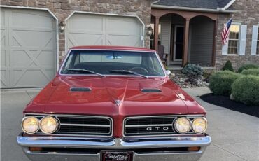 Pontiac-GTO-1964-2-Door-Coupe-1