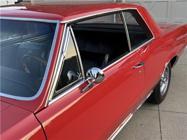 Pontiac-GTO-1964-2-Door-Coupe-24