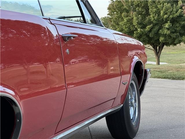 Pontiac-GTO-1964-2-Door-Coupe-36