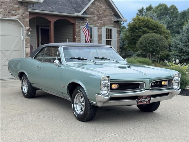 Pontiac GTO 1966 2 Door Coupe