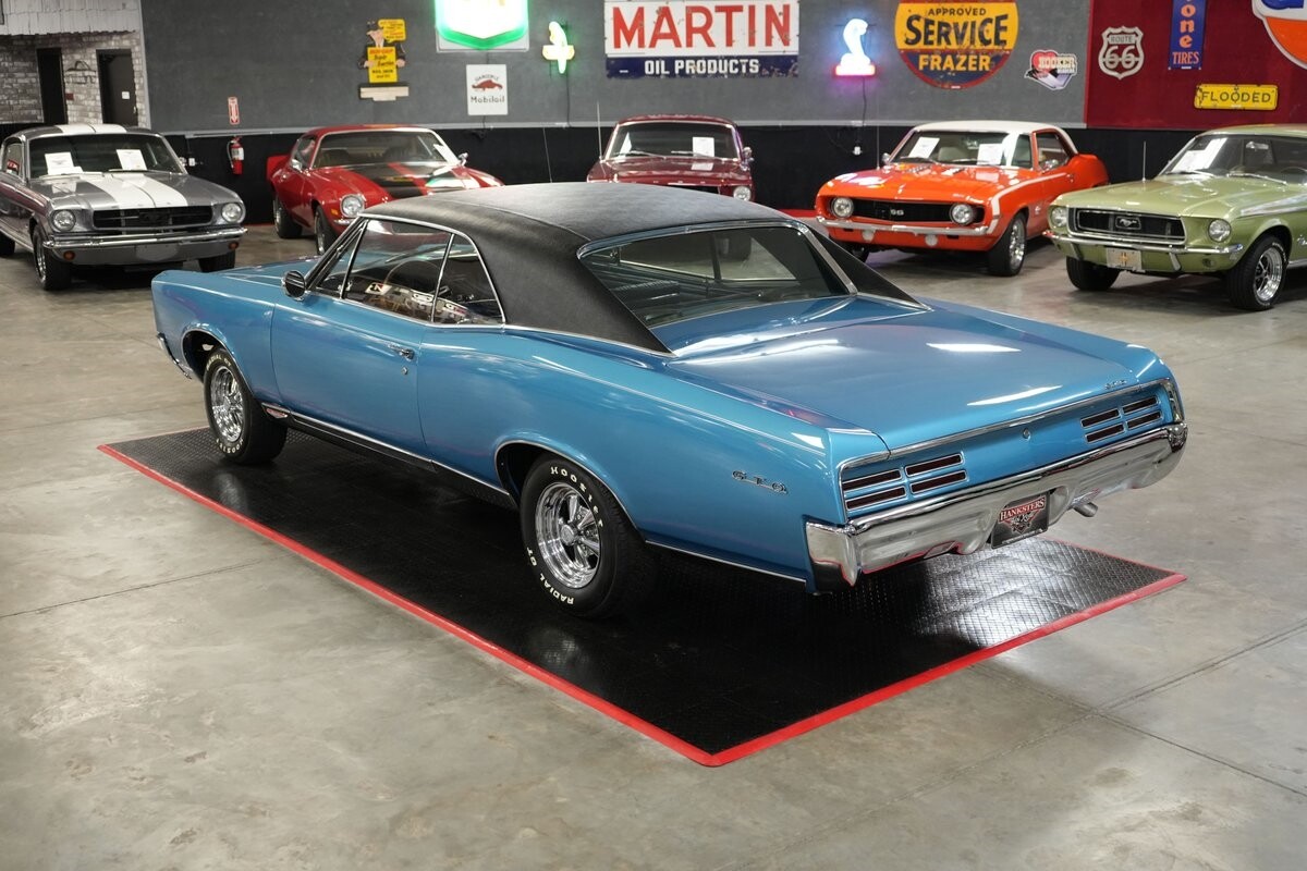 Pontiac-GTO-1967-Coupe-12