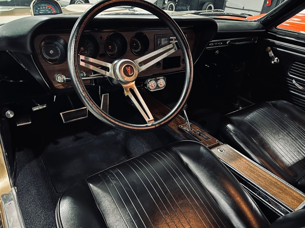 Pontiac-GTO-1967-Coupe-15