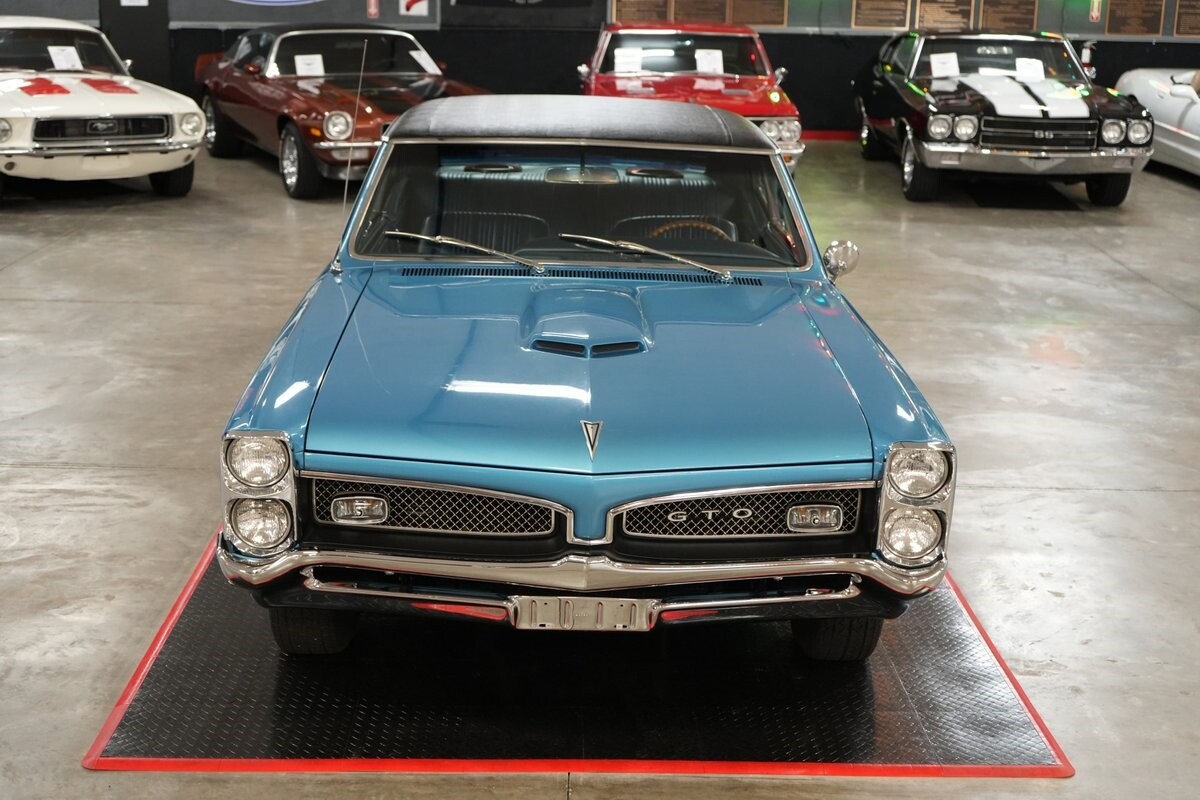 Pontiac-GTO-1967-Coupe-17