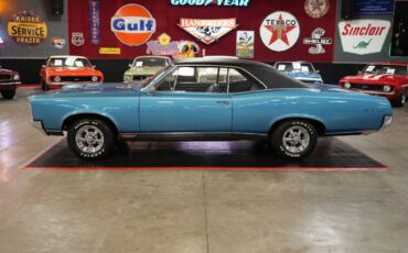 Pontiac-GTO-1967-Coupe-2
