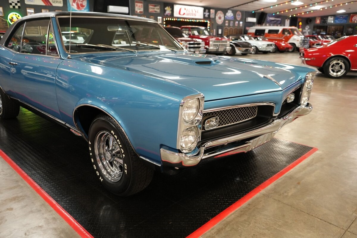 Pontiac-GTO-1967-Coupe-29