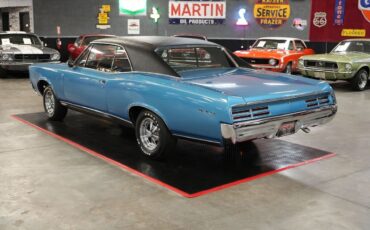 Pontiac-GTO-1967-Coupe-3