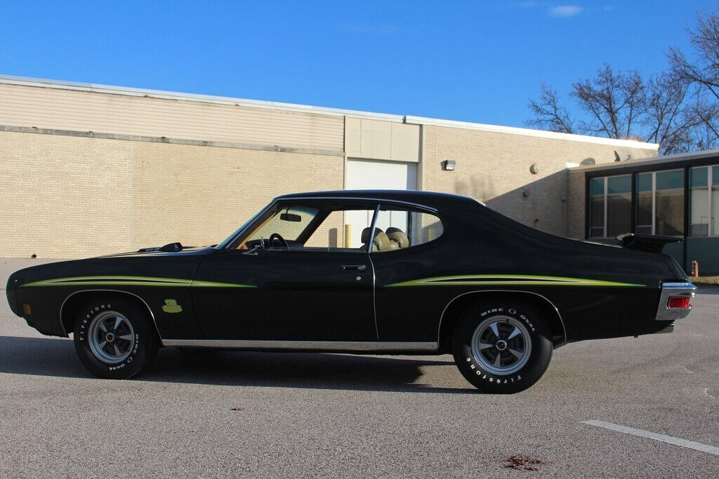 Pontiac-GTO-1970-Coupe-4