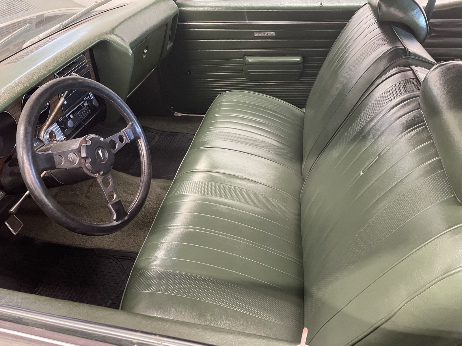 Pontiac-GTO-1972-Coupe-9