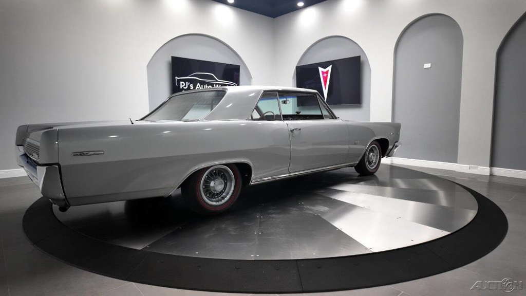 Pontiac-Grand-Prix-1963-4