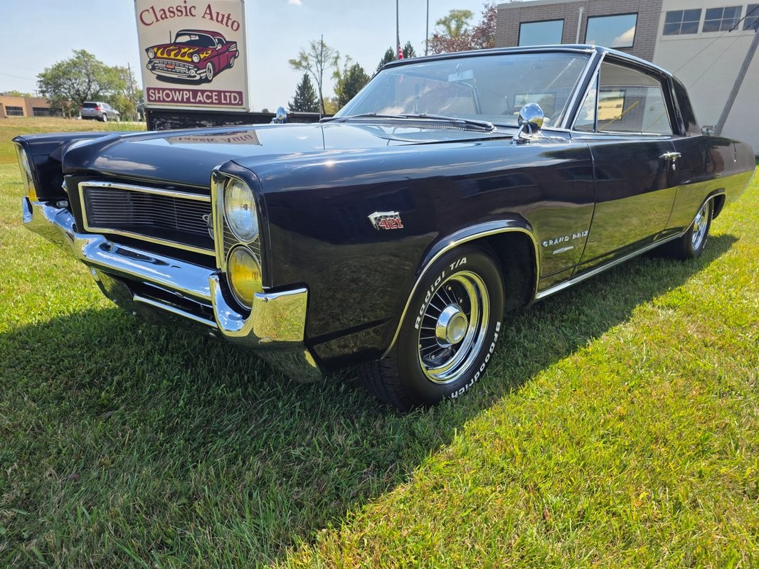 Pontiac-Grand-Prix-1964-1
