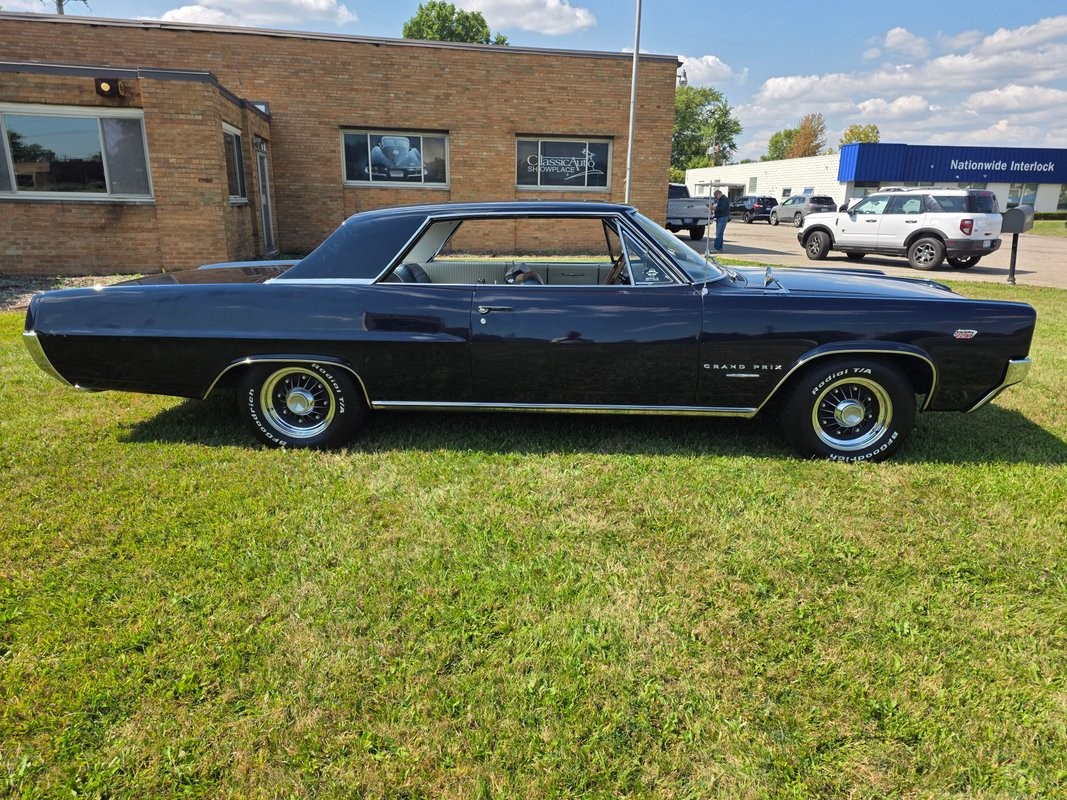 Pontiac-Grand-Prix-1964-15