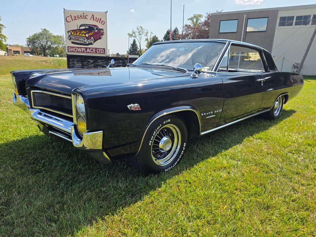 Pontiac-Grand-Prix-1964-4