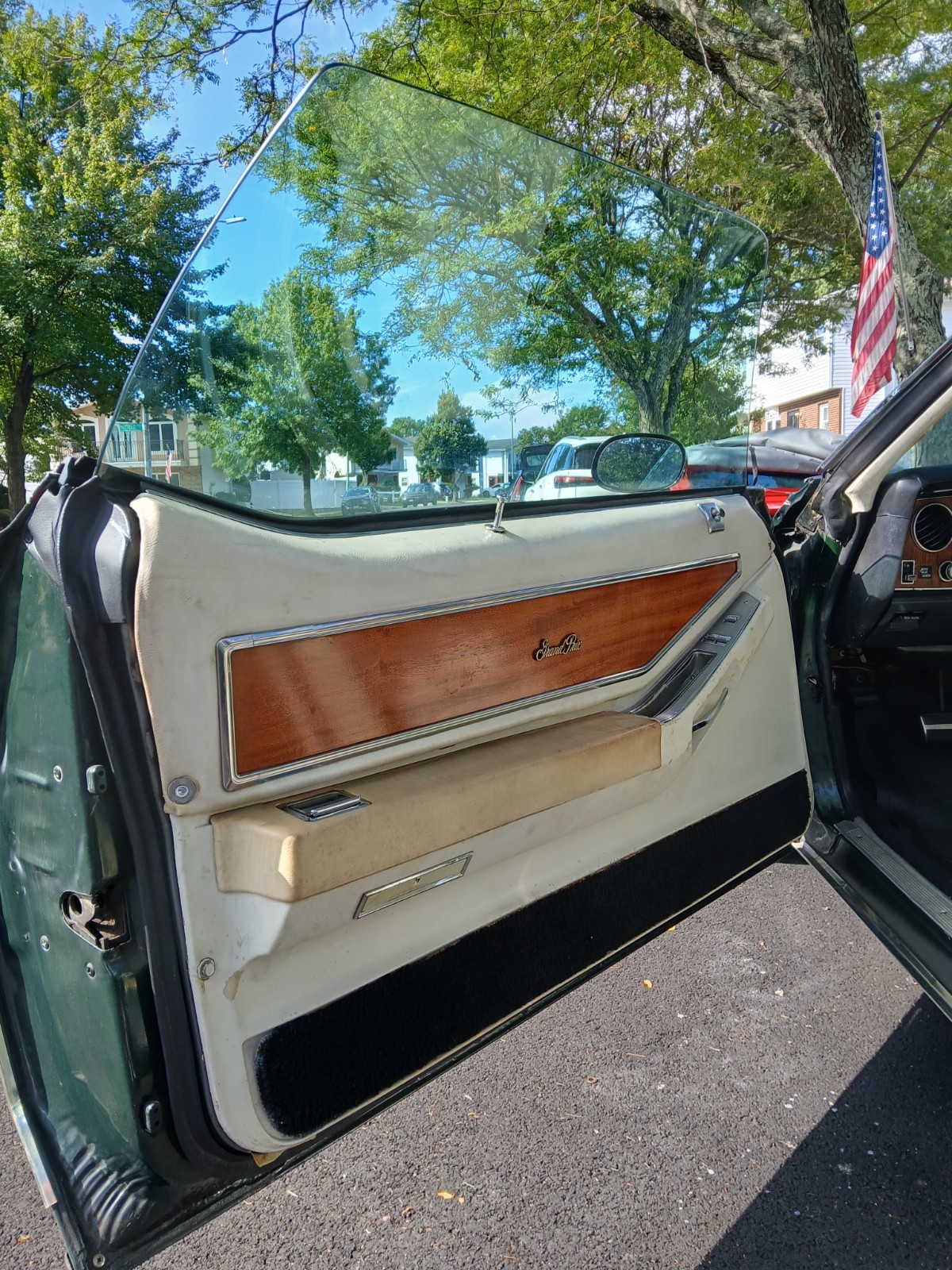 Pontiac-Grand-Prix-1974-Coupe-11