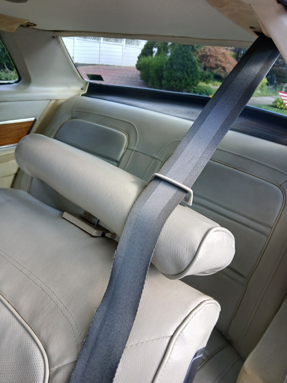Pontiac-Grand-Prix-1974-Coupe-13