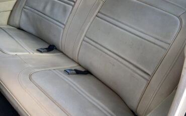 Pontiac-Grand-Prix-1974-Coupe-15