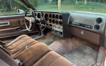 Pontiac-Grand-Prix-1983-Coupe-12
