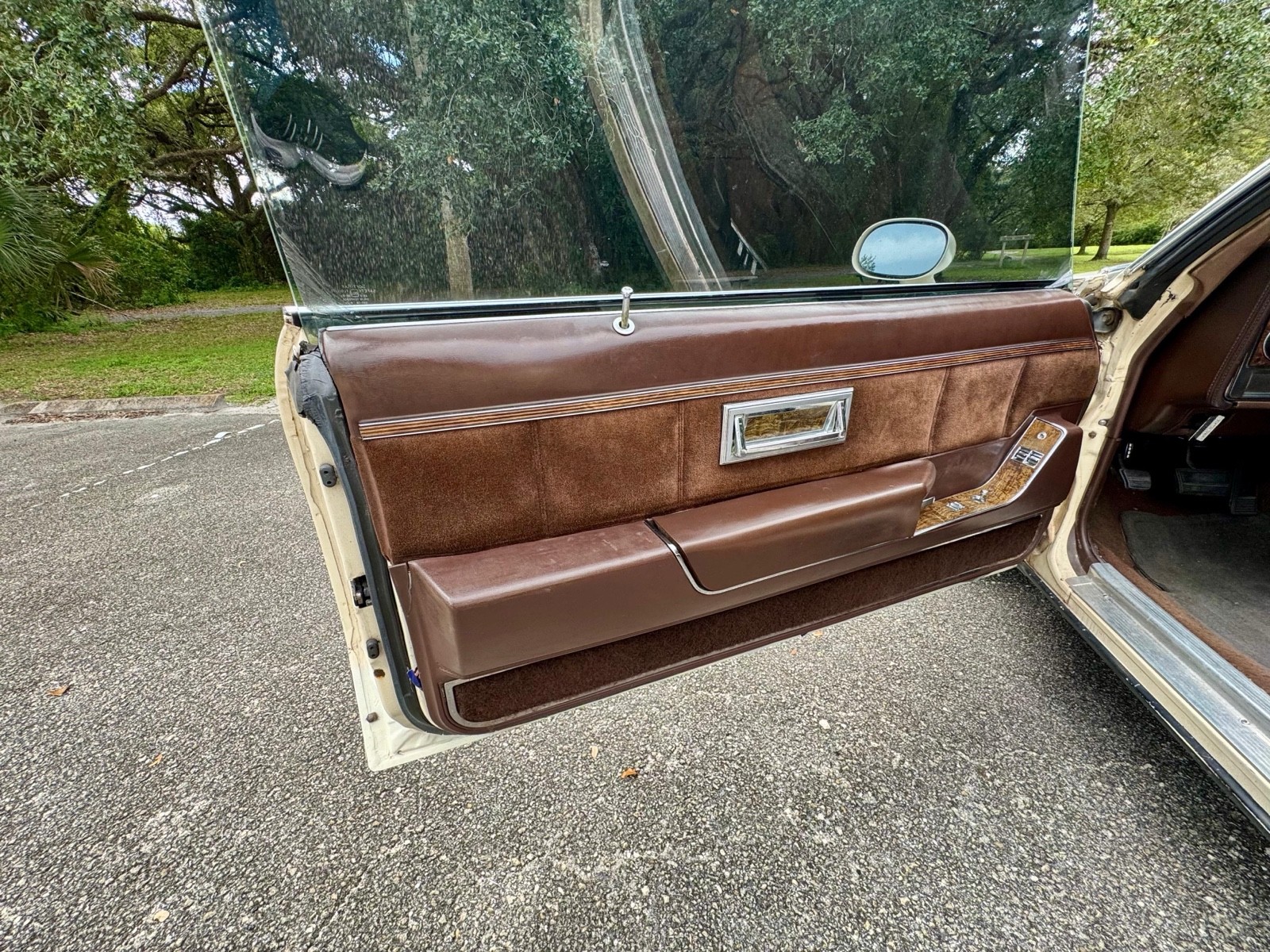 Pontiac-Grand-Prix-1983-Coupe-14