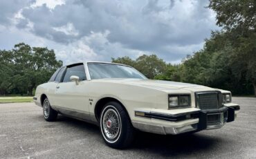 Pontiac-Grand-Prix-1983-Coupe-5