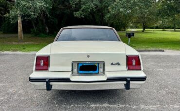 Pontiac-Grand-Prix-1983-Coupe-9