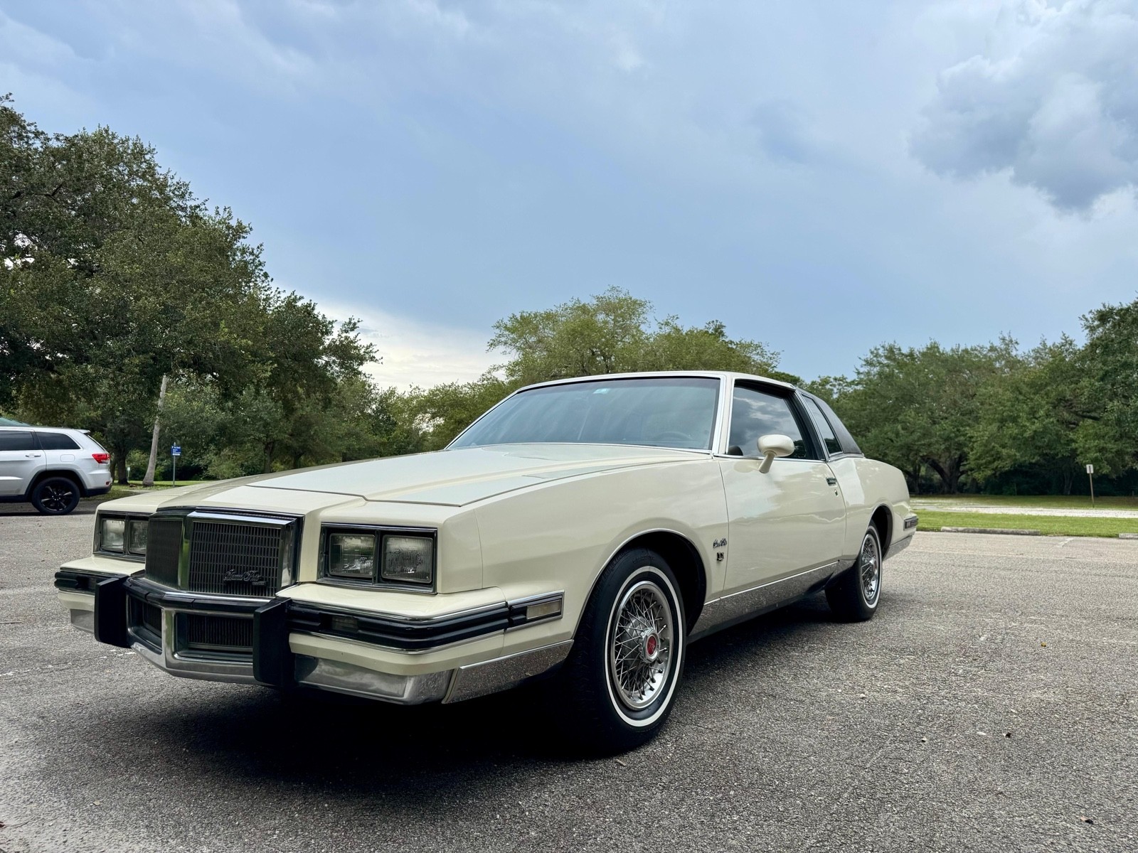 Pontiac Grand Prix 1983 Coupe