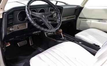 Pontiac-Grand-prix-1969-White-White-17