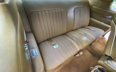 Pontiac-Grand-prix-coupe-1969-Gold-Gold-19