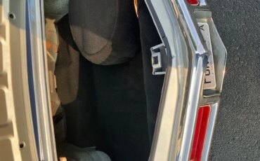 Pontiac-Grand-prix-lj-coupe-1971-Silver-Black-10