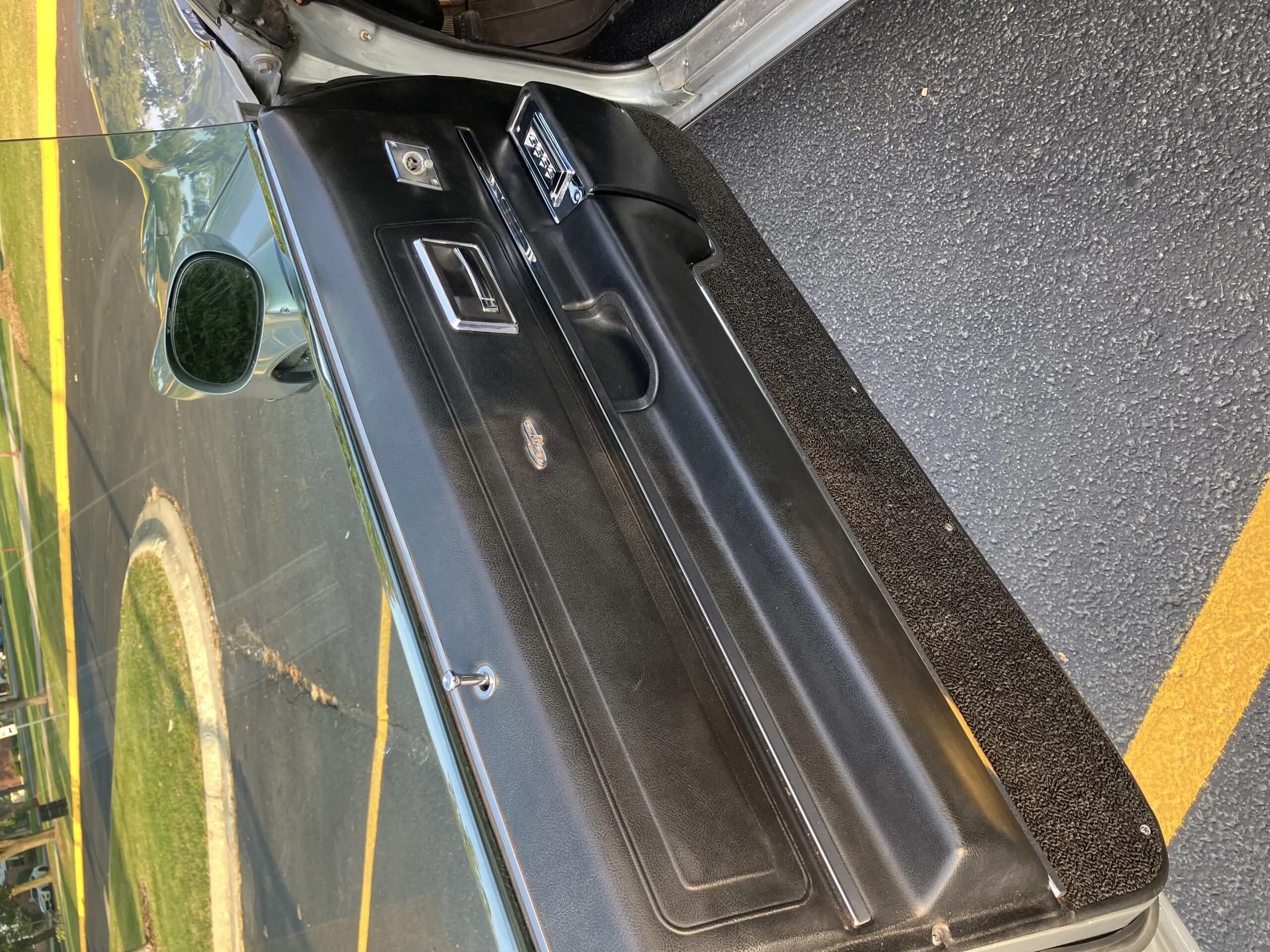 Pontiac-Grand-prix-lj-coupe-1971-Silver-Black-7
