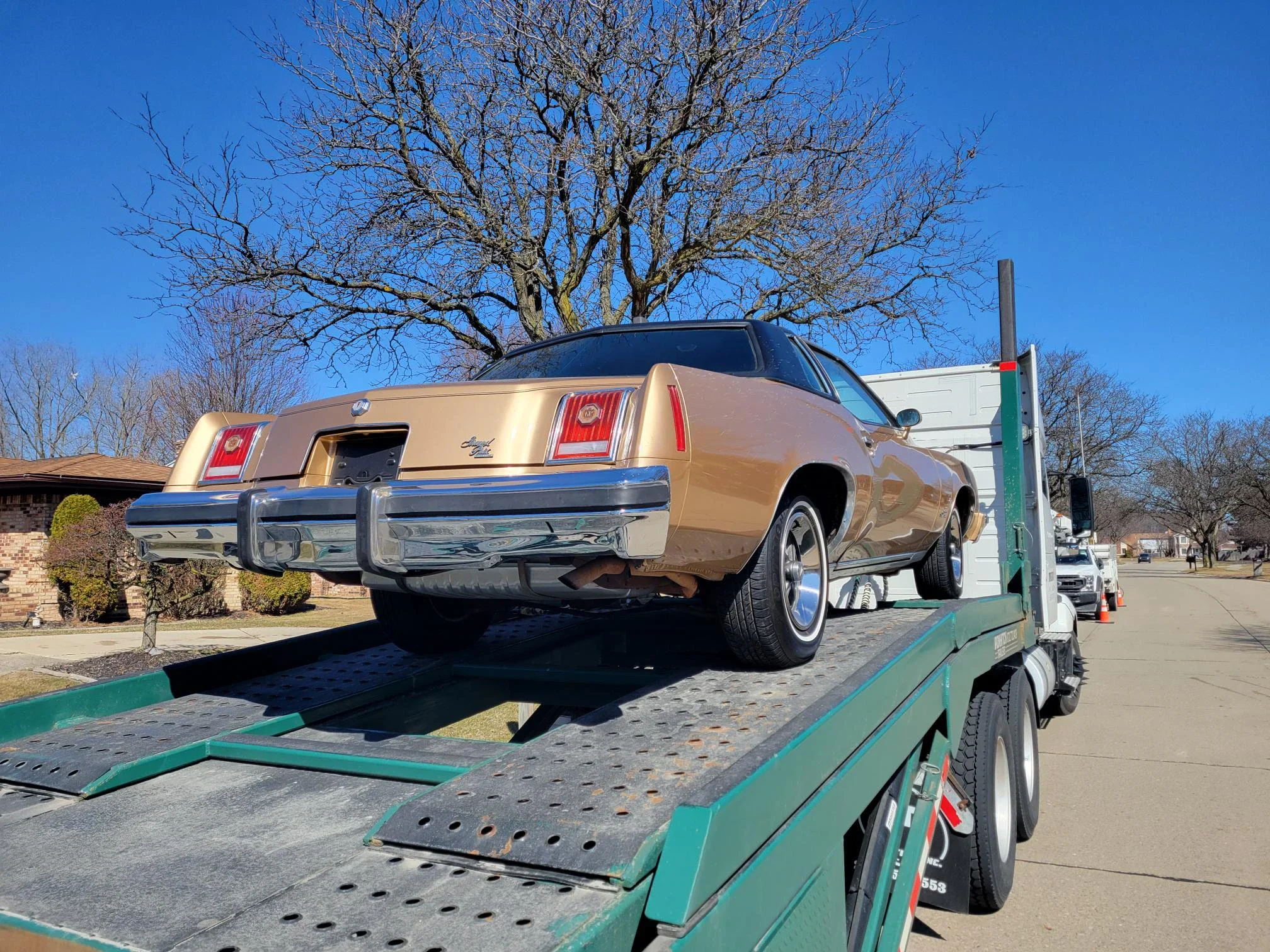 Pontiac-Grand-prix-sj-coupe-1977-Gold-Black-5