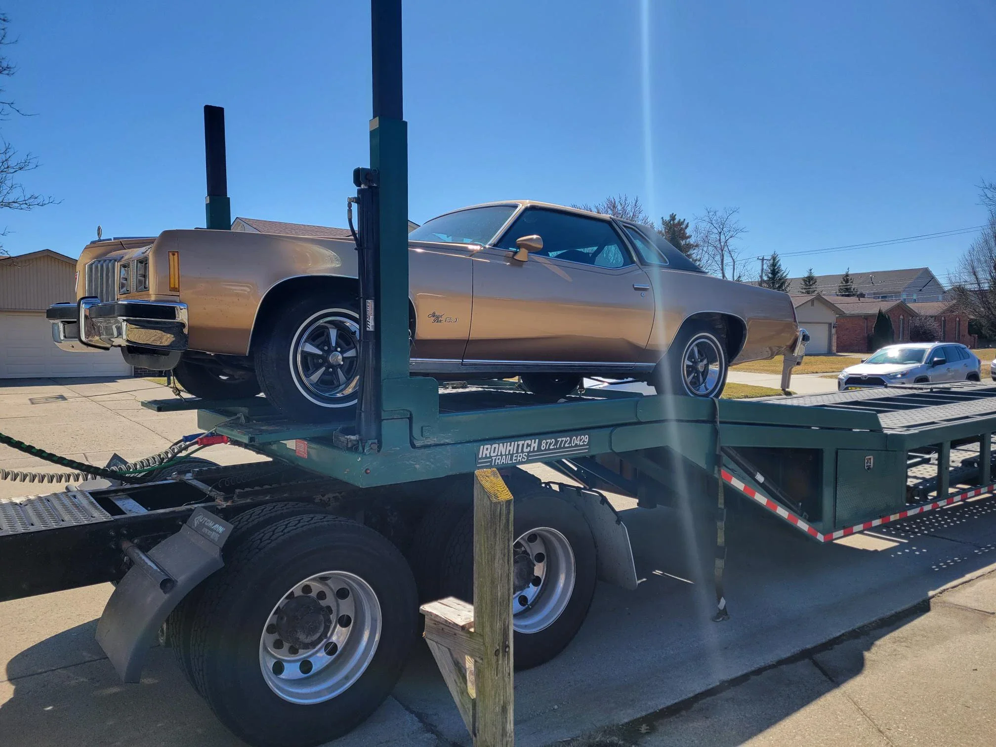 Pontiac-Grand-prix-sj-coupe-1977-Gold-Black-9