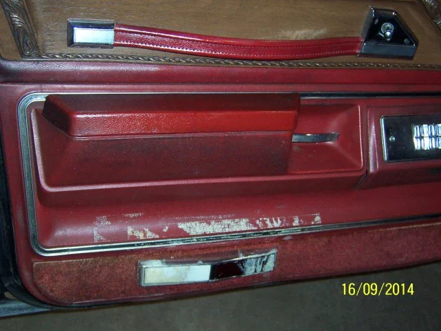 Pontiac-Grand-ville-1973-Black-Red-12