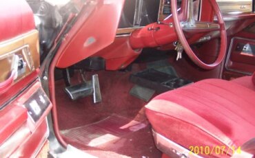 Pontiac-Grand-ville-1973-Black-Red-13