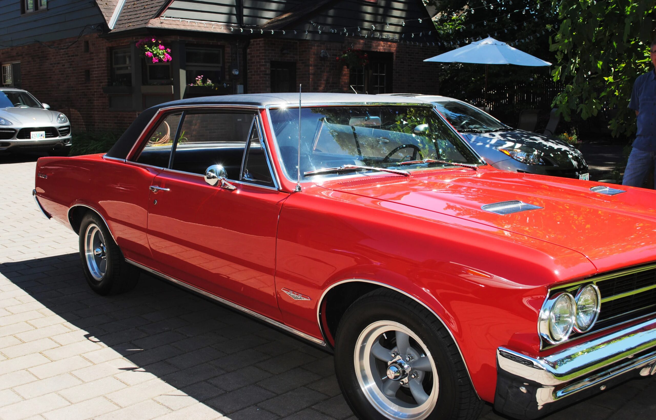 Pontiac-Gto-1964-Red-Black-10
