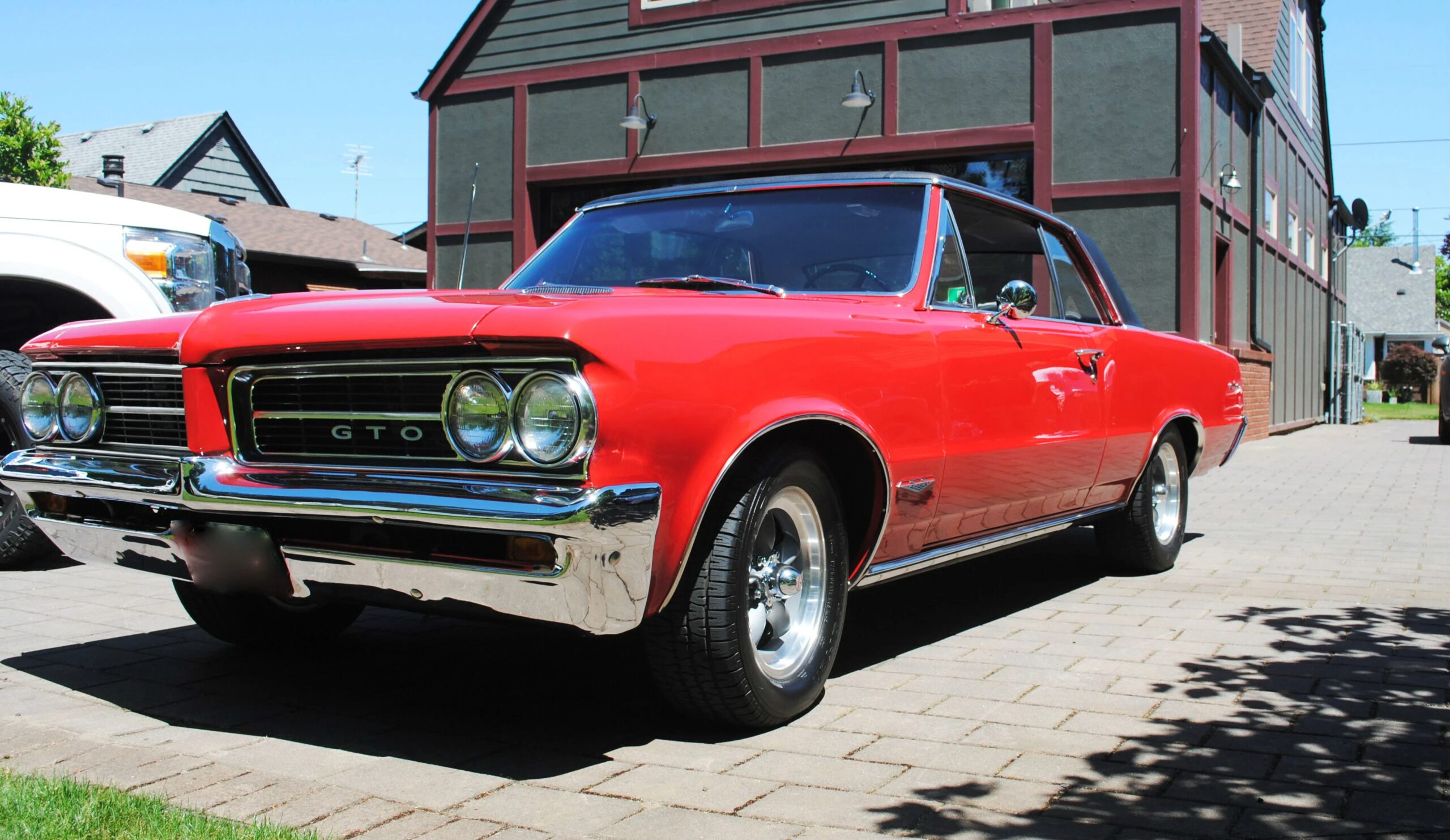 Pontiac-Gto-1964-Red-Black-14