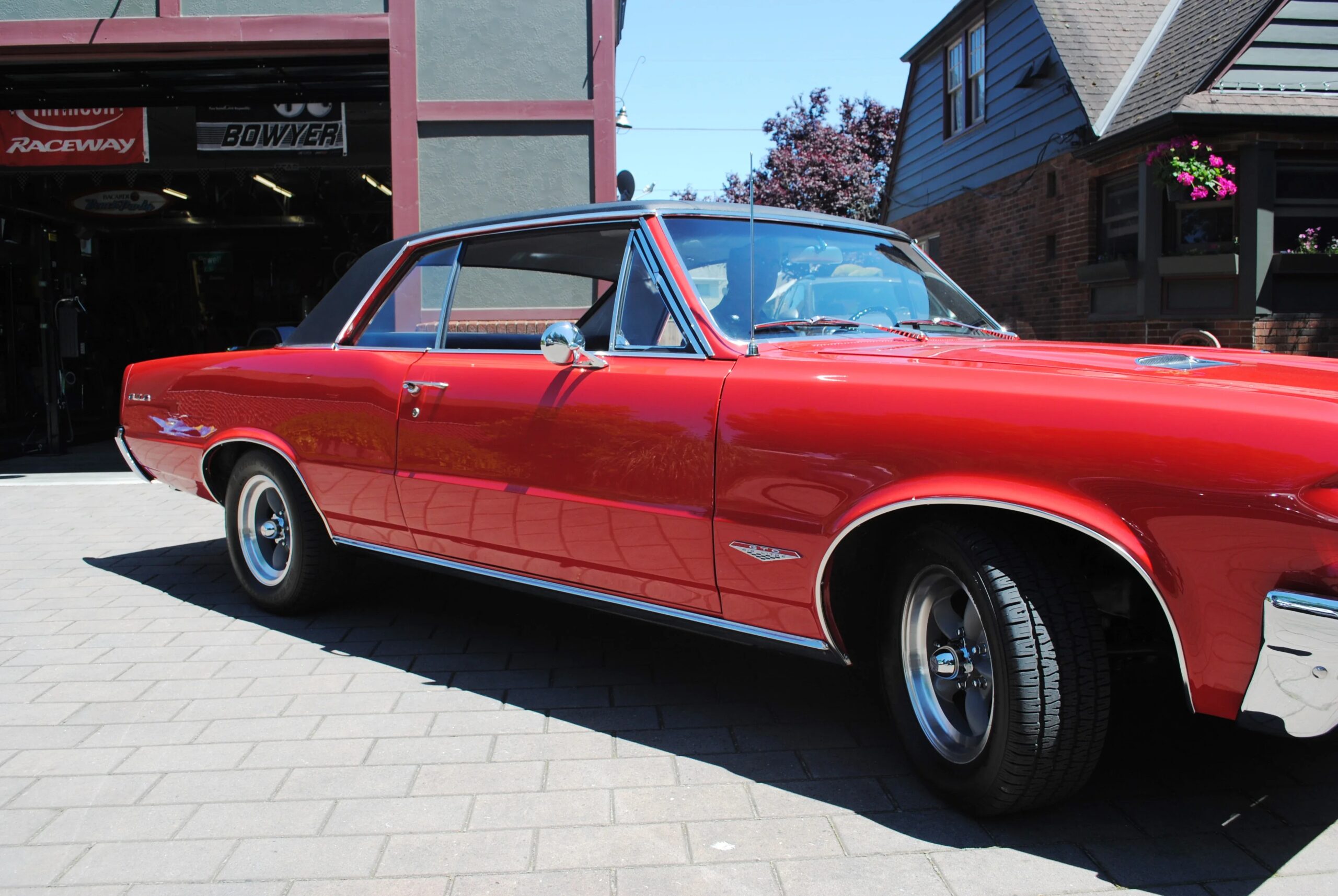 Pontiac-Gto-1964-Red-Black-15