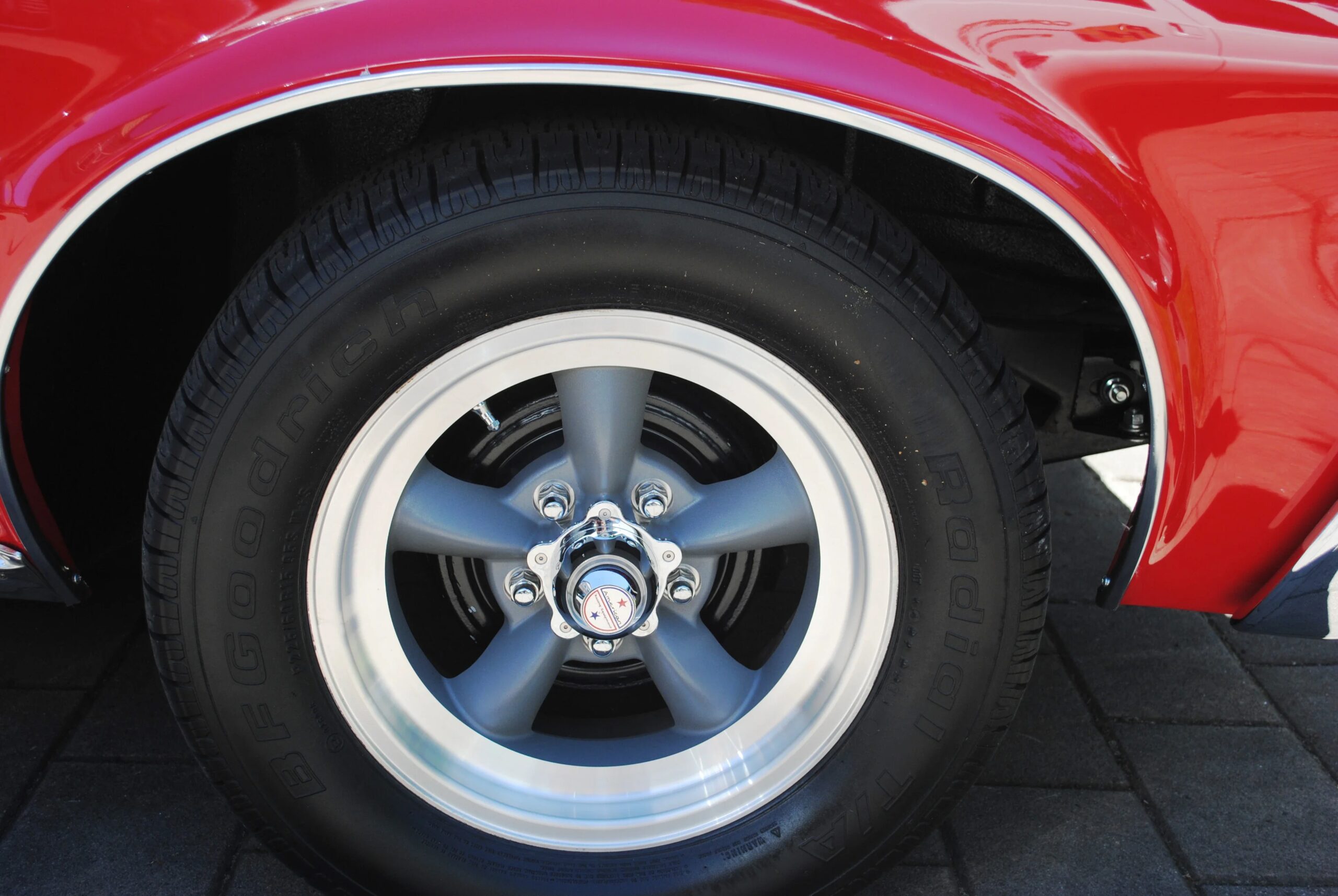 Pontiac-Gto-1964-Red-Black-23