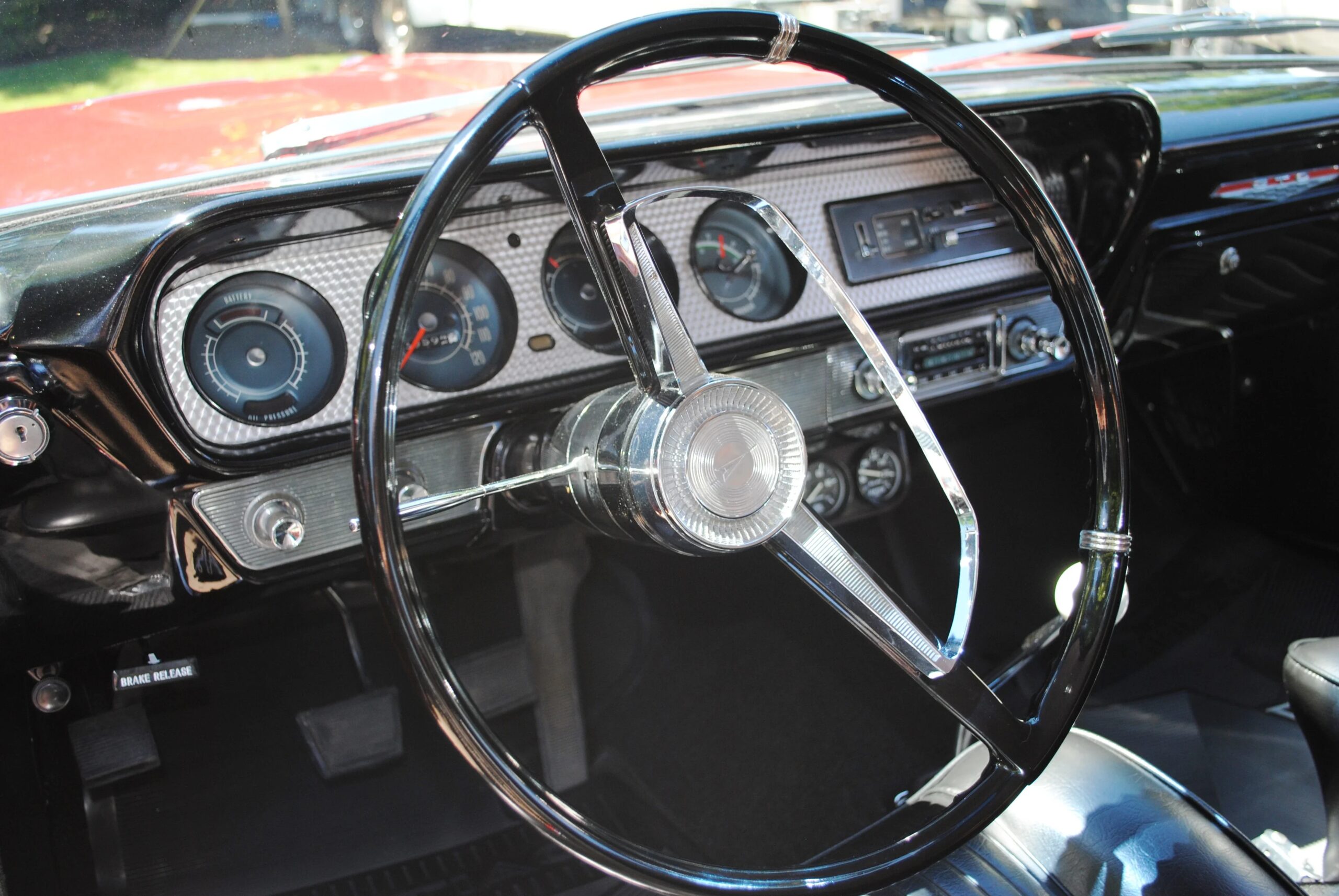 Pontiac-Gto-1964-Red-Black-24