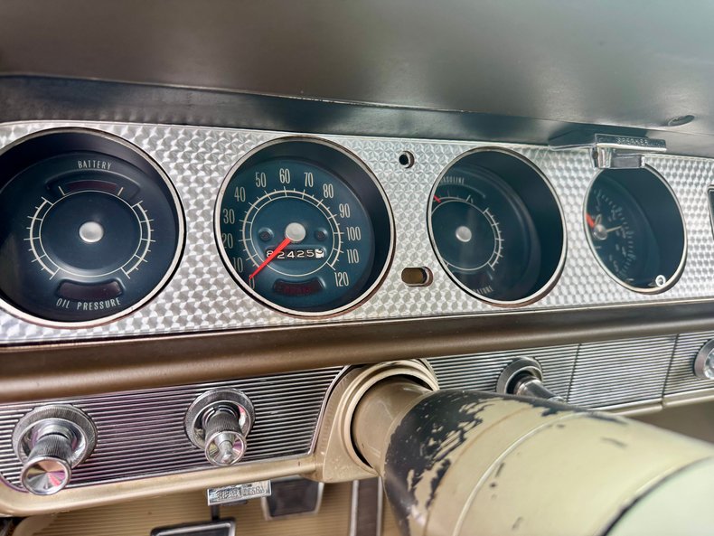 Pontiac-Gto-1965-Mayfair-Maize-Gold-12