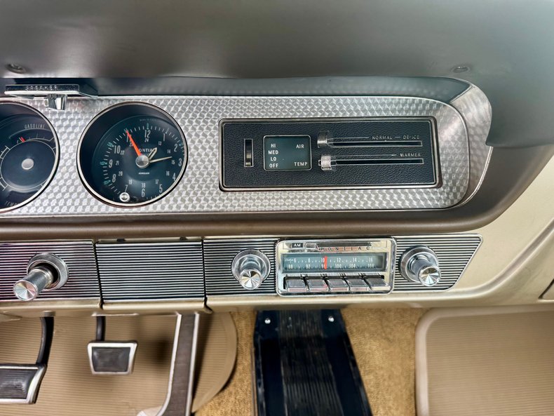 Pontiac-Gto-1965-Mayfair-Maize-Gold-13