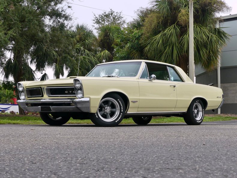 Pontiac-Gto-1965-Mayfair-Maize-Gold-22