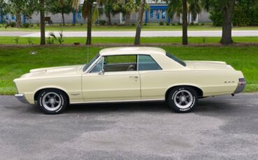 Pontiac-Gto-1965-Mayfair-Maize-Gold-24