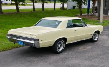 Pontiac-Gto-1965-Mayfair-Maize-Gold-31