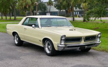 Pontiac-Gto-1965-Mayfair-Maize-Gold-35