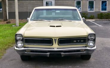 Pontiac-Gto-1965-Mayfair-Maize-Gold-38