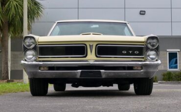 Pontiac-Gto-1965-Mayfair-Maize-Gold-40