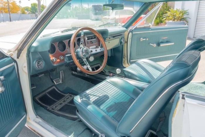 Pontiac-Gto-1966-White-2